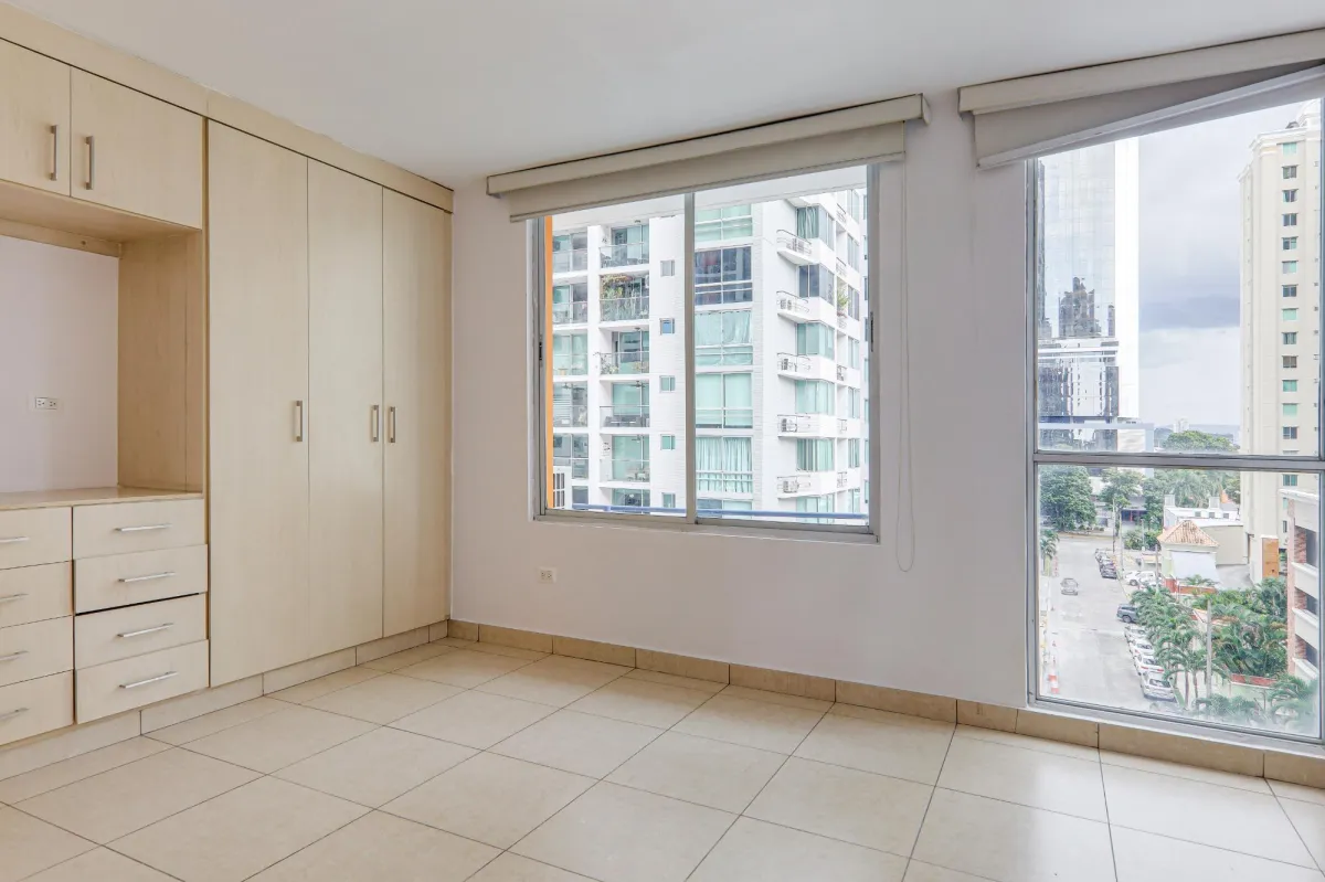Apartamento grande a excelente precio