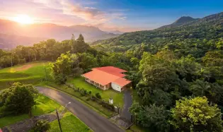 Three-Bedroom Home in Santa Fe, Veraguas