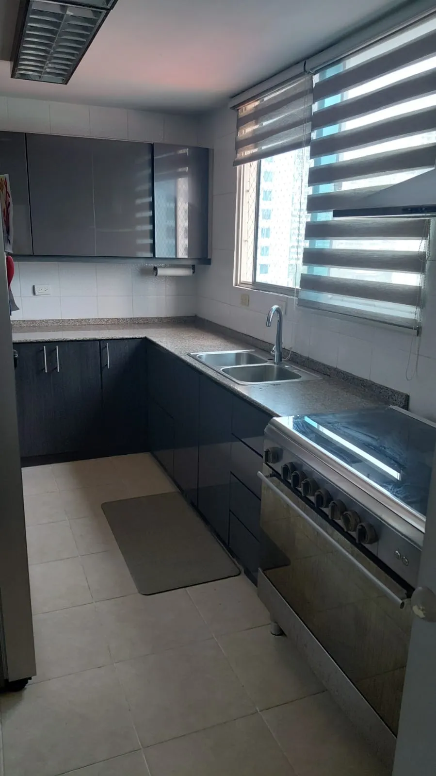Spectacular Penthouse in El Carmen: 3 Bedrooms with En-suite Bathrooms + Den