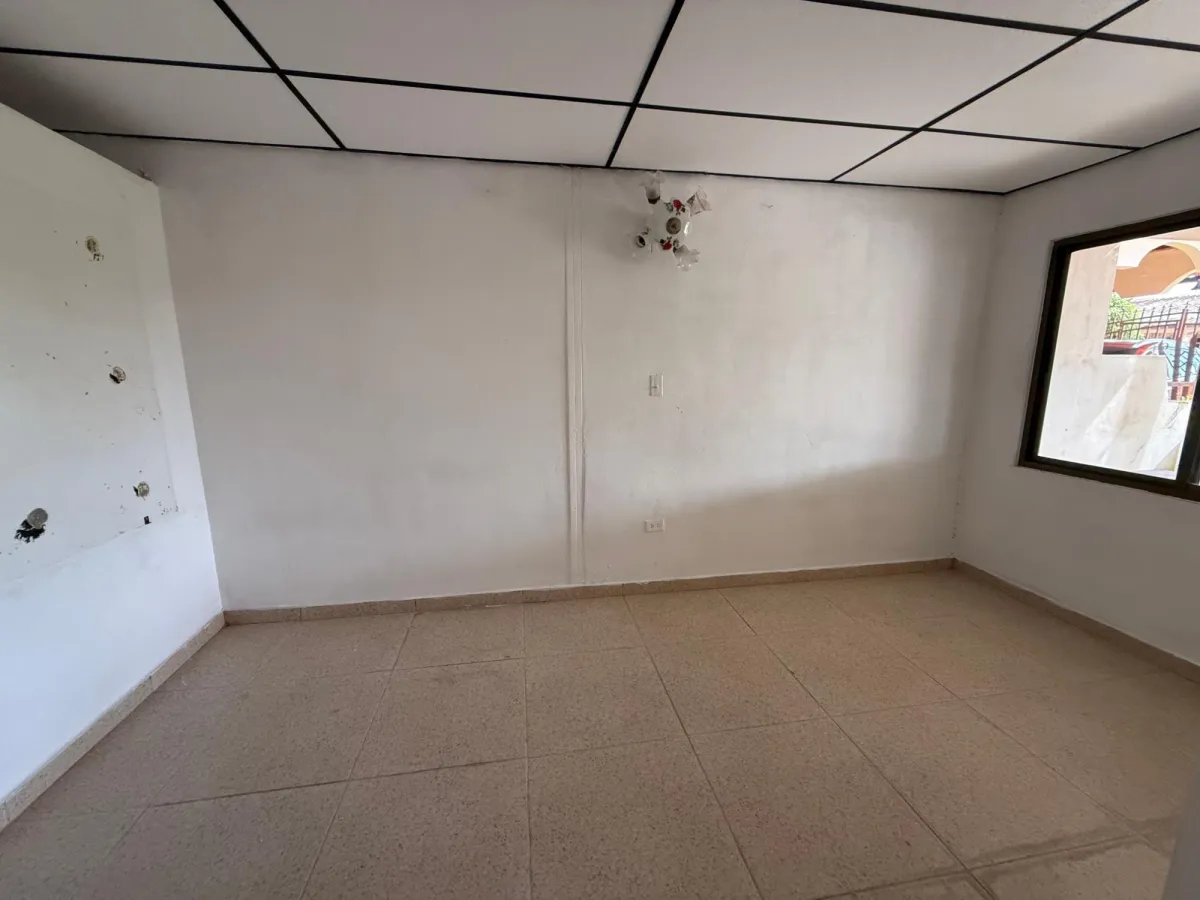 Casa en Ciudad Vacamonte, Arraiján - Potencial para Remodelar