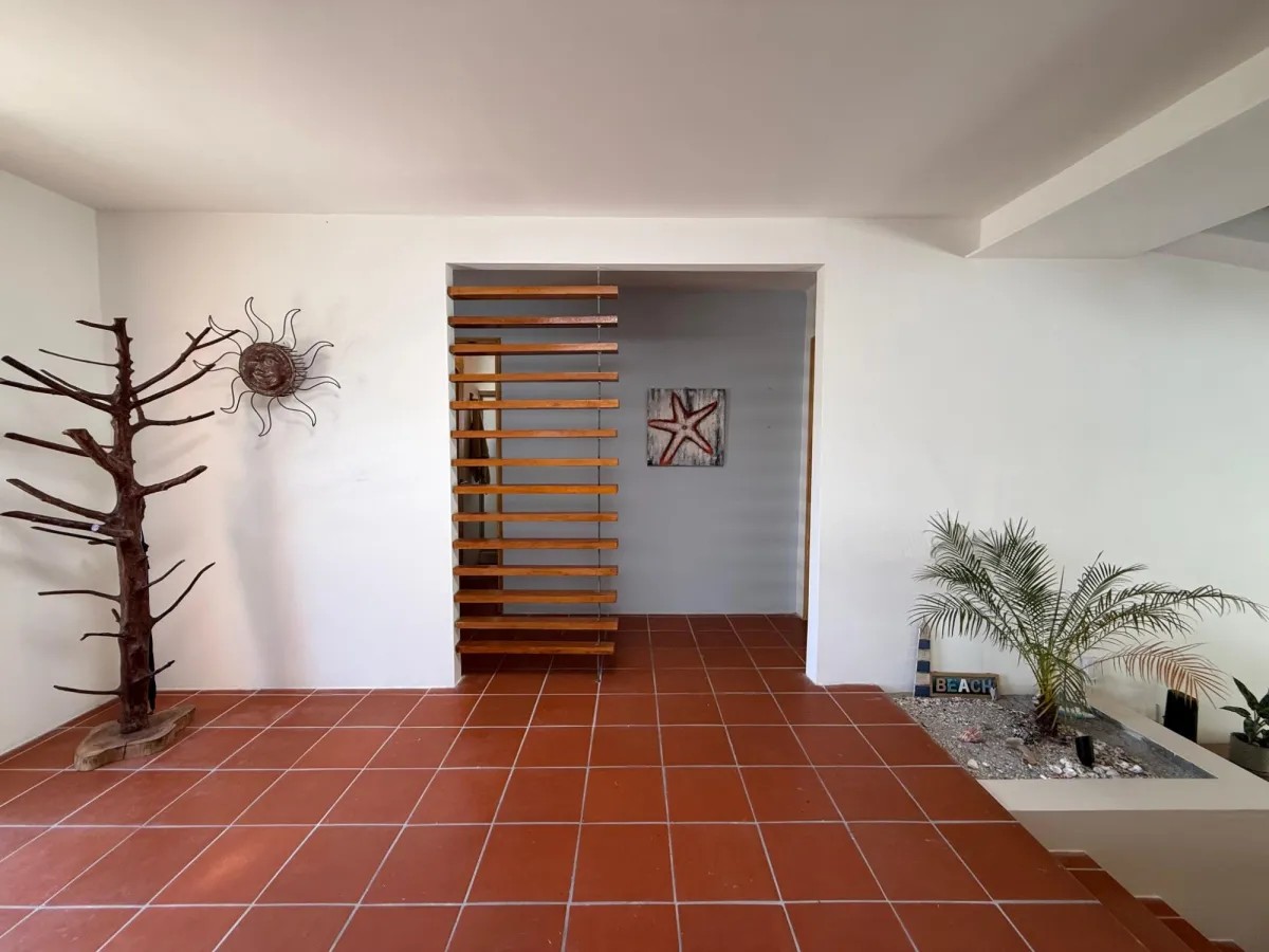 Casa privada con piscina y amplio terreno en Coronado
