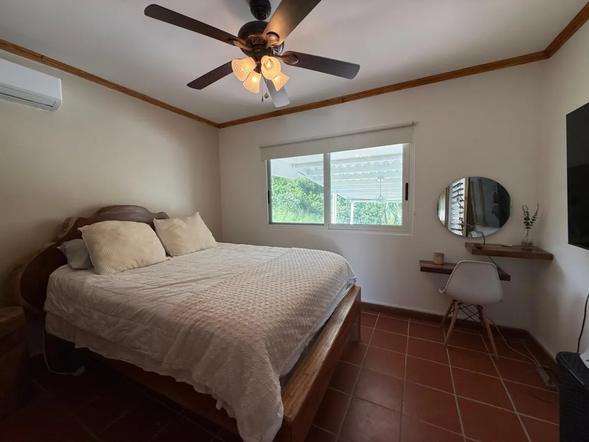 Casa privada con piscina y amplio terreno en Coronado