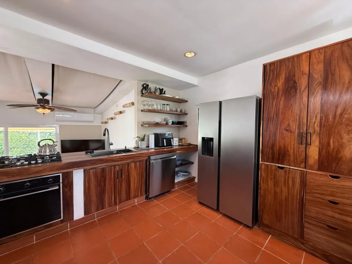 Casa privada con piscina y amplio terreno en Coronado