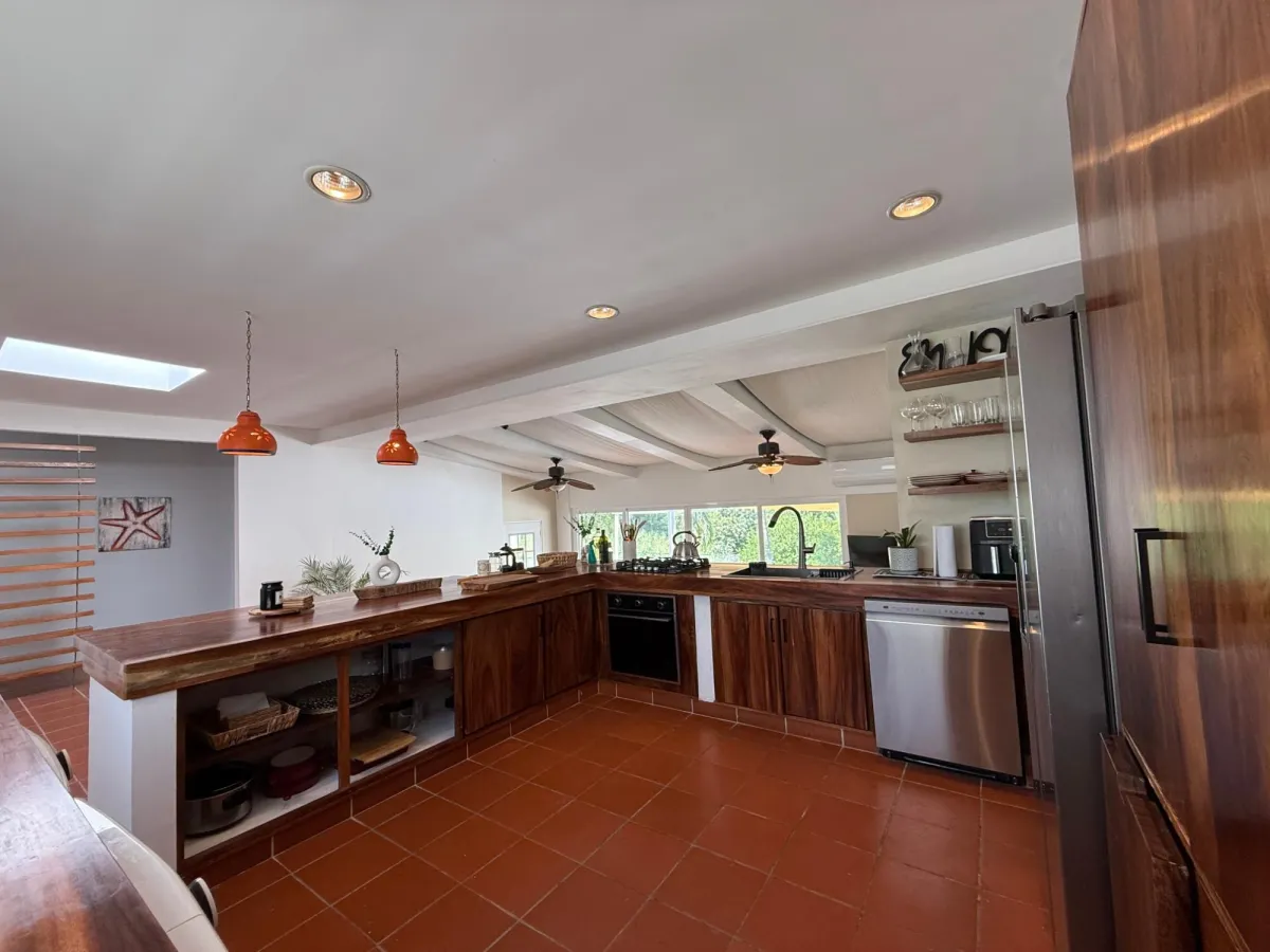 Casa privada con piscina y amplio terreno en Coronado