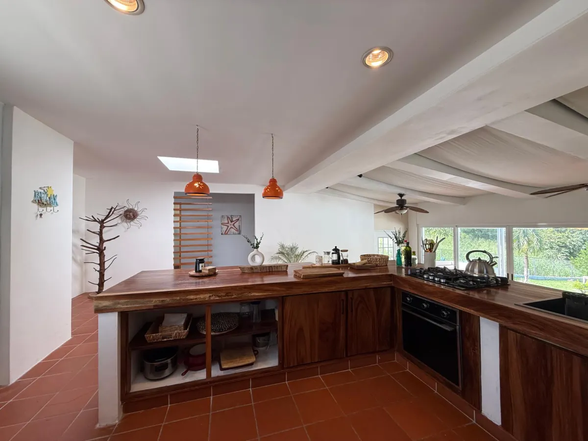 Casa privada con piscina y amplio terreno en Coronado