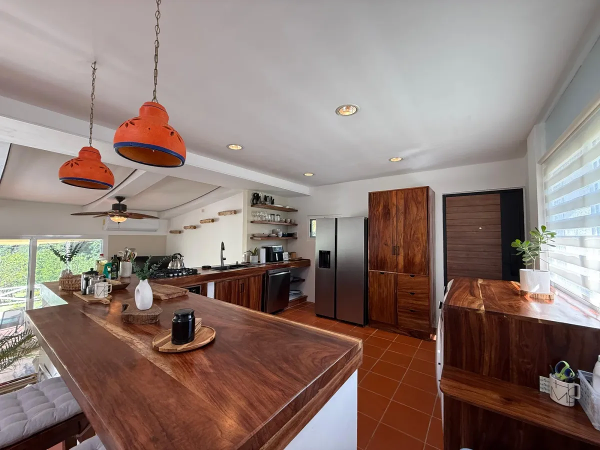 Casa privada con piscina y amplio terreno en Coronado