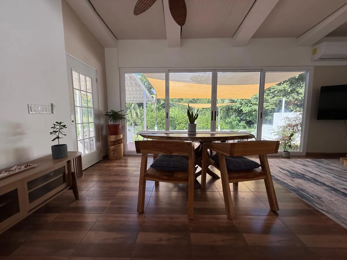 Casa privada con piscina y amplio terreno en Coronado