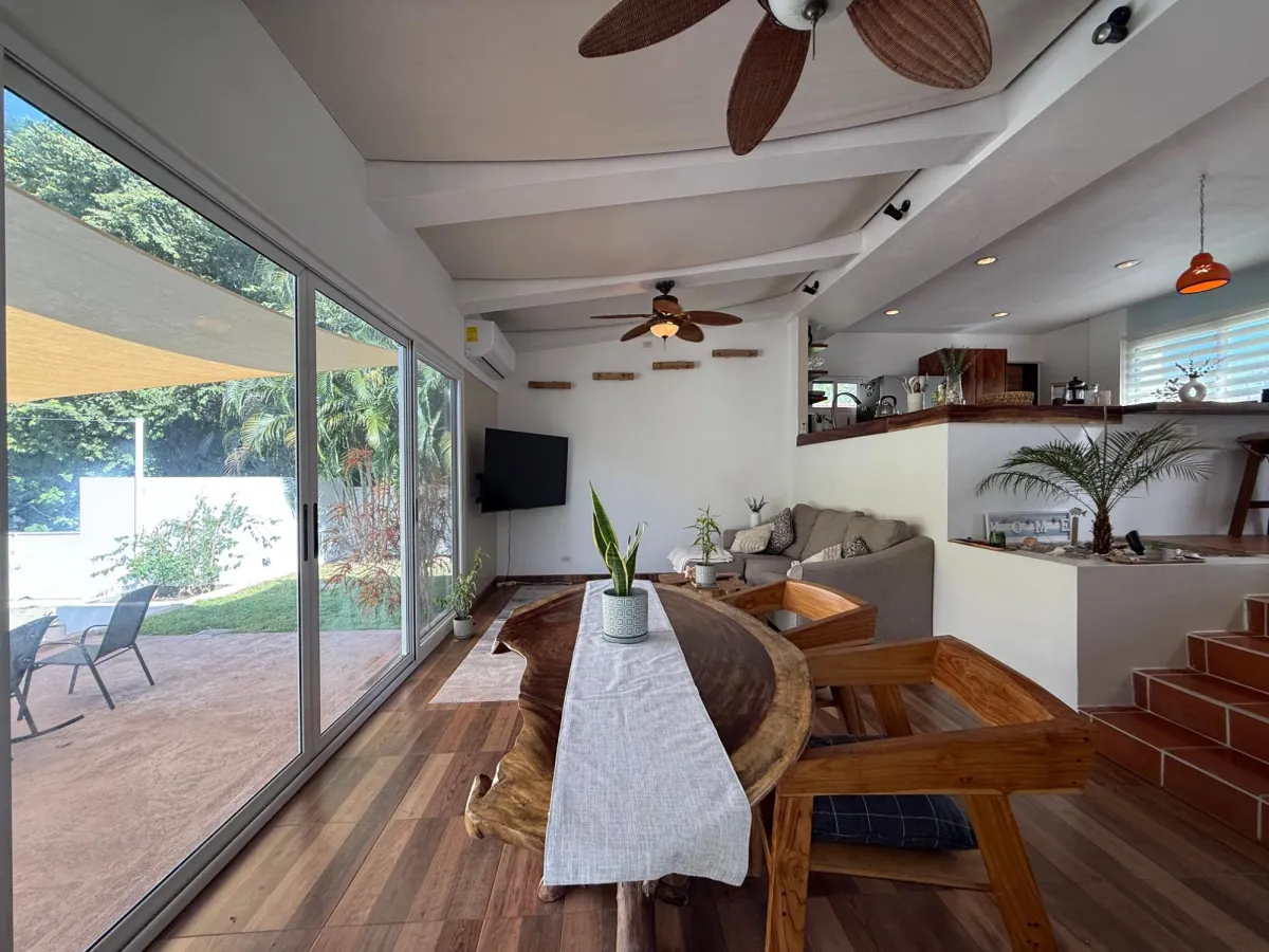 Casa privada con piscina y amplio terreno en Coronado