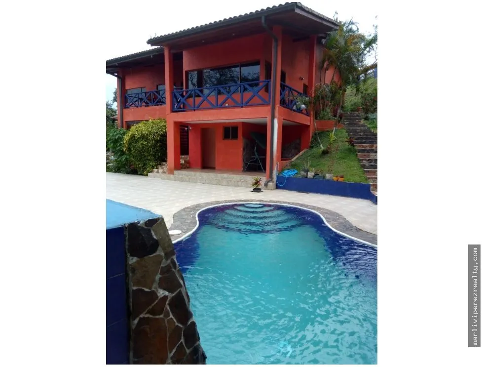 VENTA CASA EN| ALTOS DEL MARÍA – $385,000