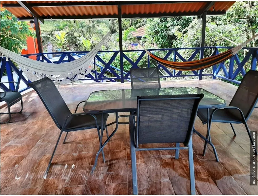 VENTA CASA EN| ALTOS DEL MARÍA – $385,000