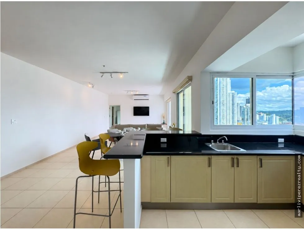 ALQUILER DE APARTAMENTO EN AVENIDA BALBOA RENOVADO