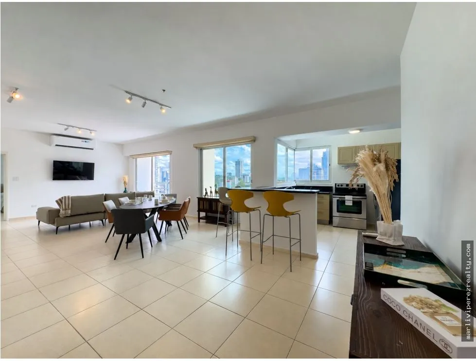 ALQUILER DE APARTAMENTO EN AVENIDA BALBOA RENOVADO