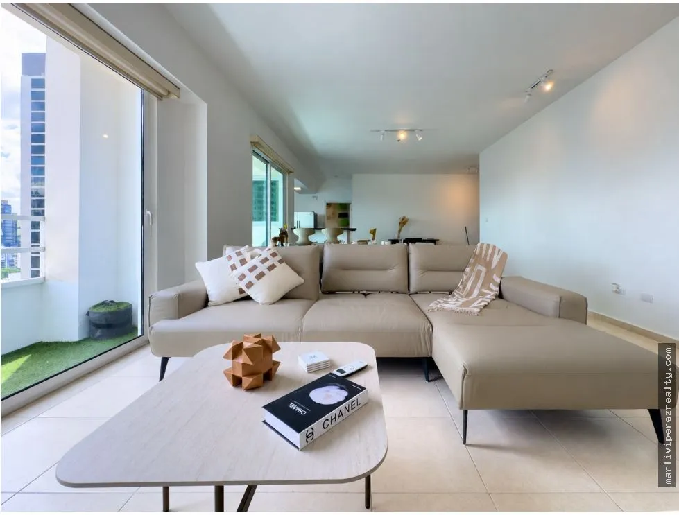 ALQUILER DE APARTAMENTO EN AVENIDA BALBOA RENOVADO
