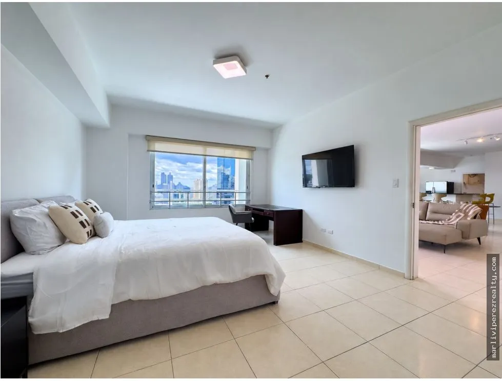 ALQUILER DE APARTAMENTO EN AVENIDA BALBOA RENOVADO