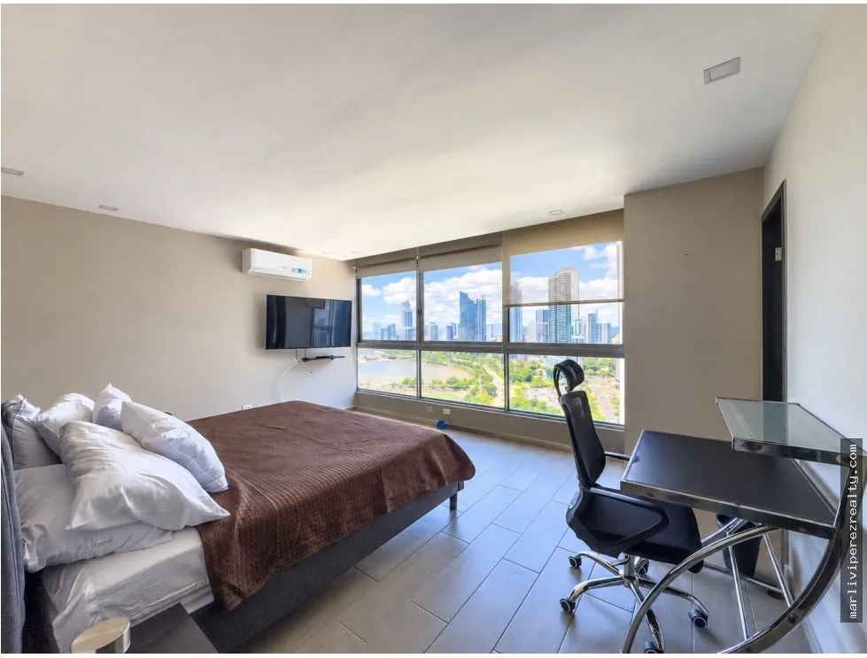 Alquiler de Apartamento frente al mar Av. Balboa