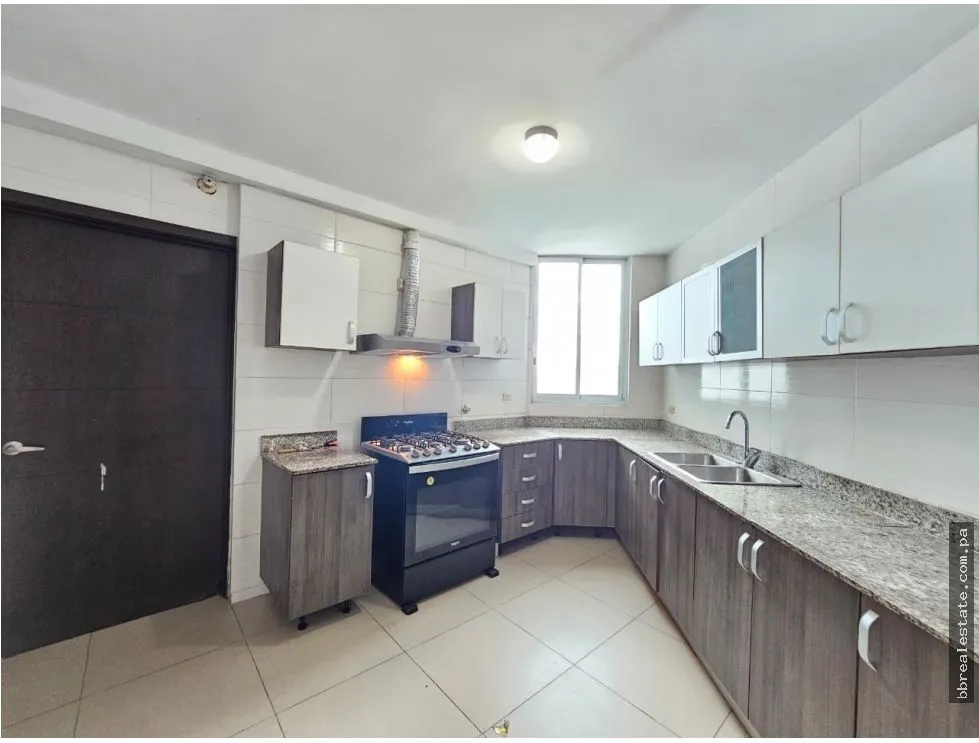 Apartment Rental in PH Country Club, Costa del Este