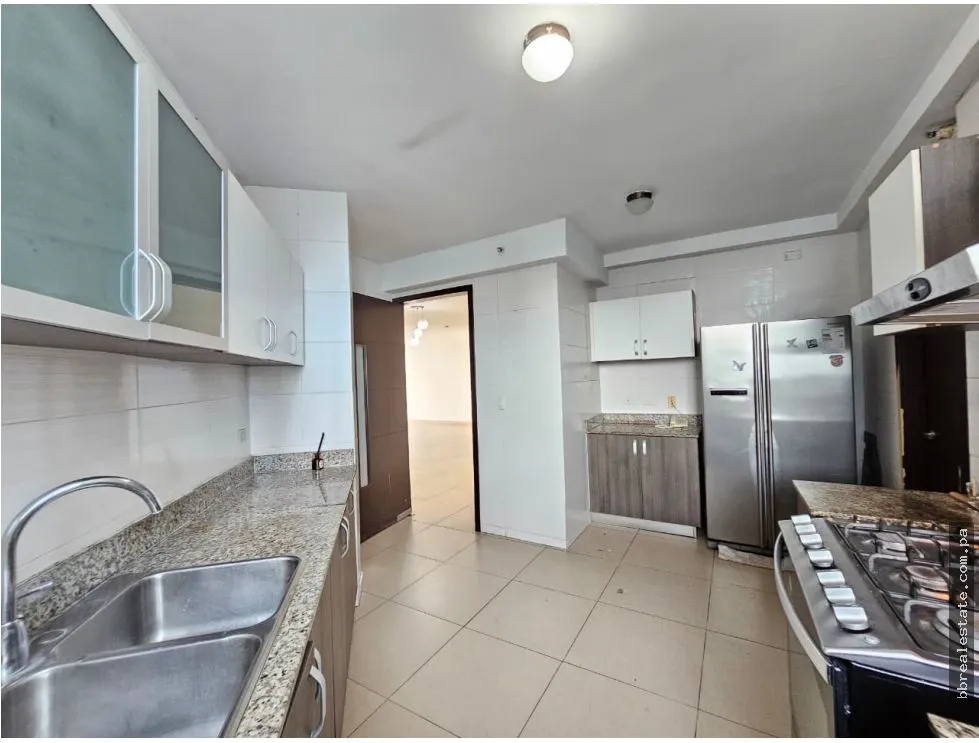Apartment Rental in PH Country Club, Costa del Este
