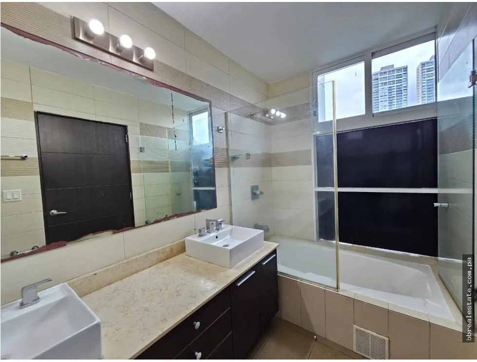 Apartment Rental in PH Country Club, Costa del Este