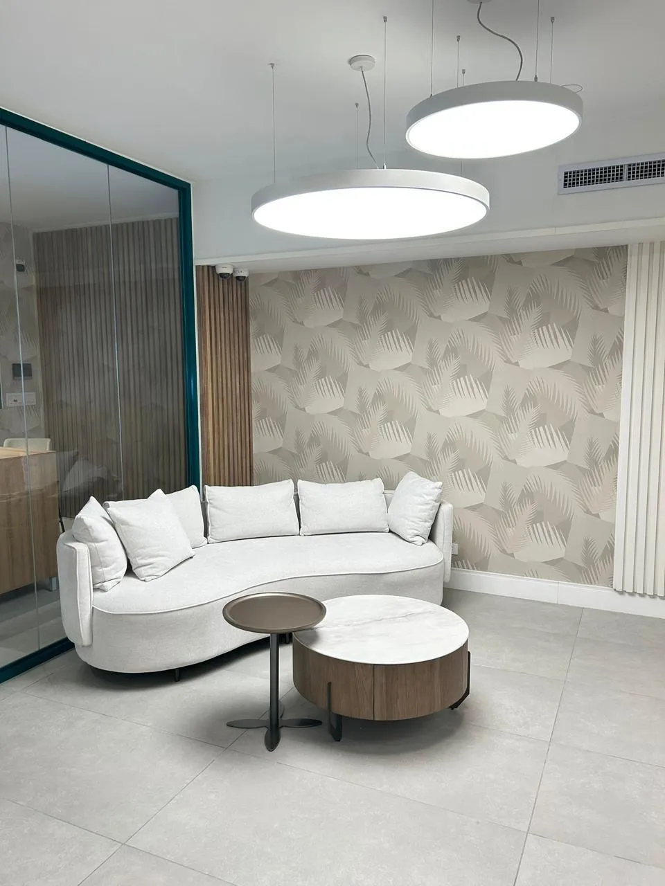 Commercial Space for Sale in Marbella – 120 m² Ground Floor (2 Parking Spaces / 2 Restrooms)