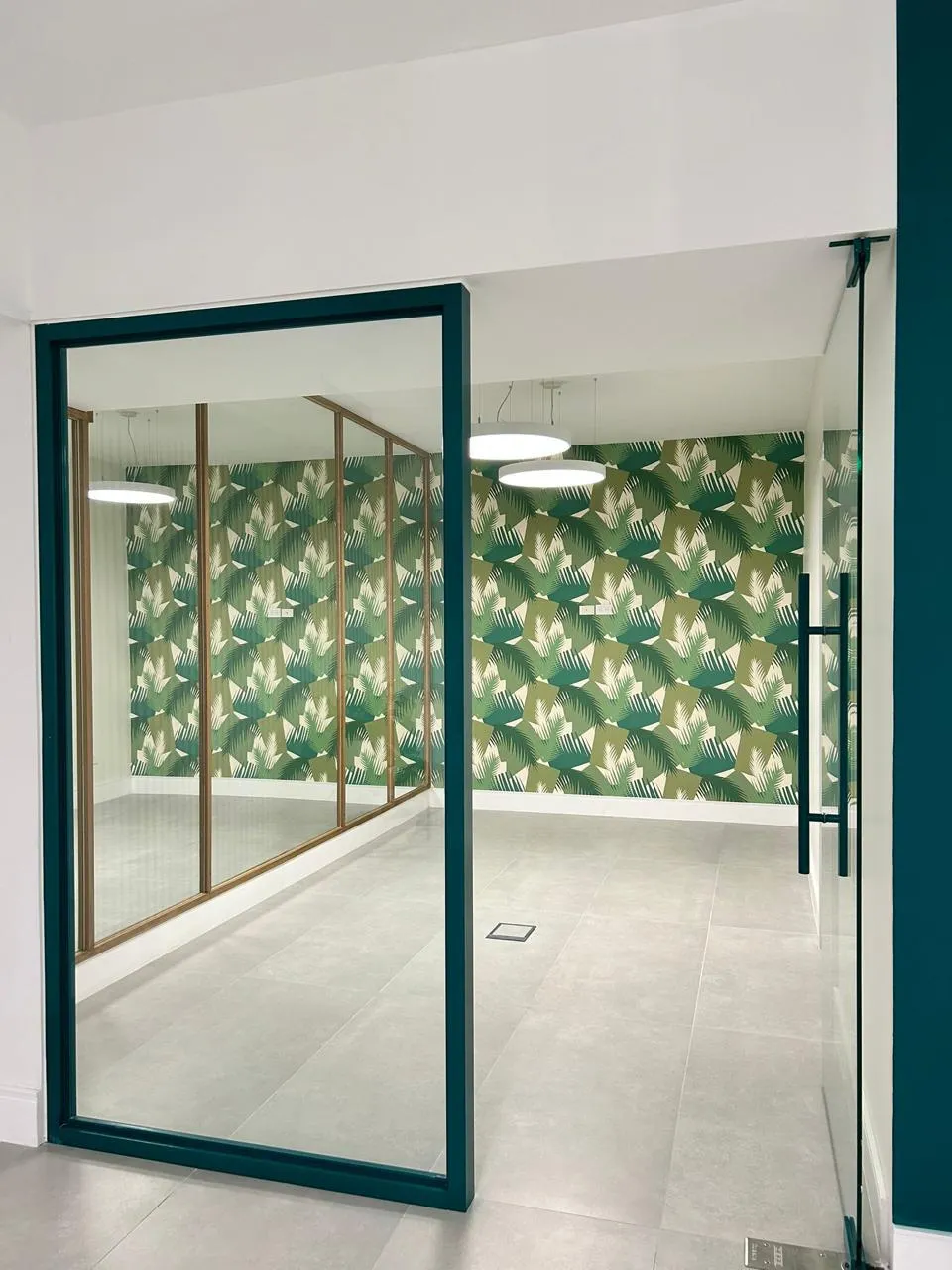 Commercial Space for Sale in Marbella – 120 m² Ground Floor (2 Parking Spaces / 2 Restrooms)