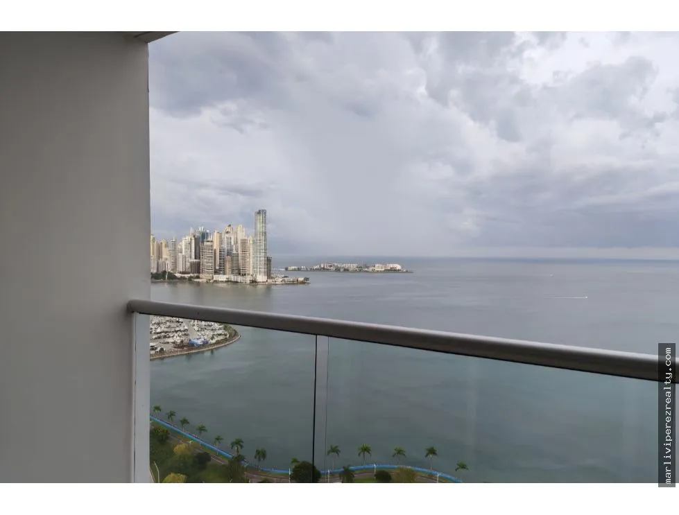OCEANVIEW APARTMENT RENTAL ON AVENIDA BALBOA - HIGH FLOOR
