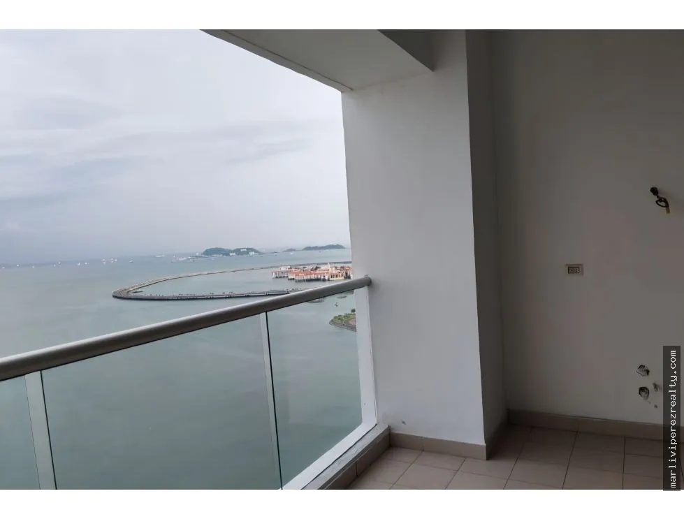OCEANVIEW APARTMENT RENTAL ON AVENIDA BALBOA - HIGH FLOOR