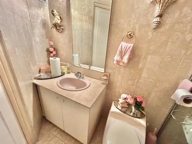 VENTA PISO COMPLETO EN REGENT PU NTA PAITILLA