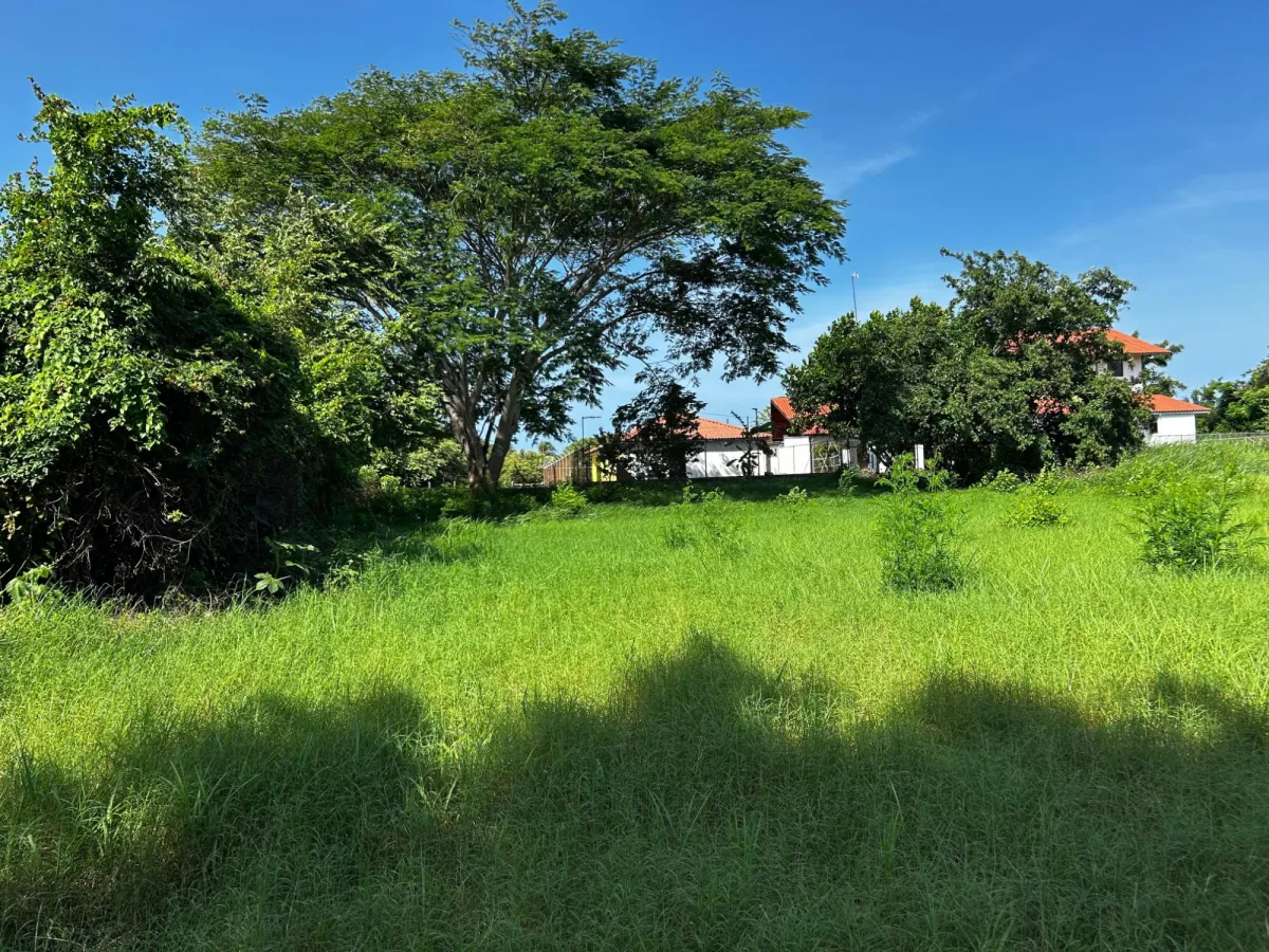 Terreno Titulado de 520m² Playa El Rompio