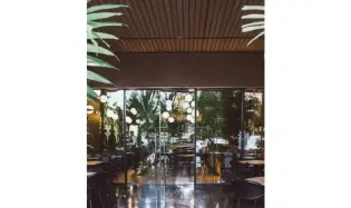 Espace commercial à Costa del Este à louer