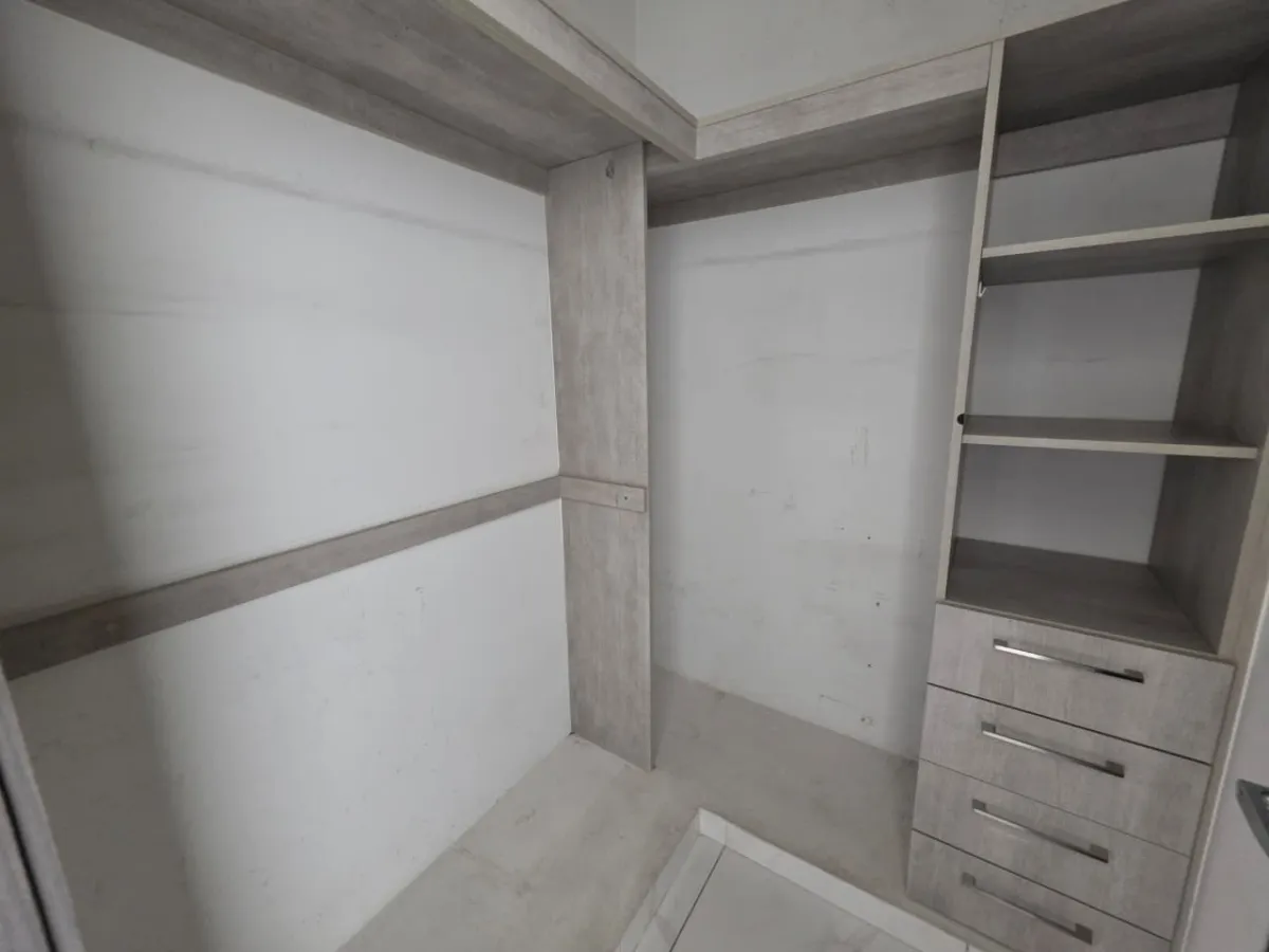 Appartement à Edison Park à vendre