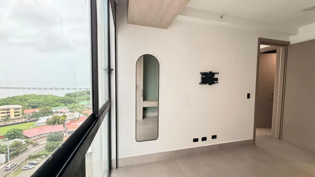 Apartamento for Rent in Coco del Mar.