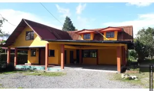 Maison unifamiliale à Volcan à vendre