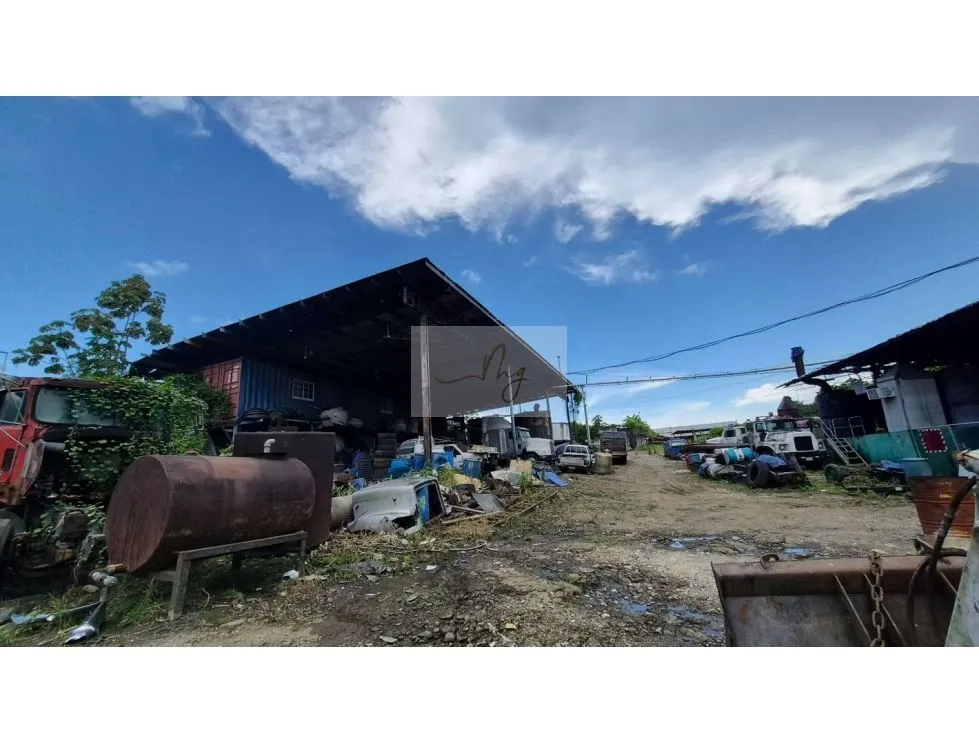 SALE OF COMMERCIAL / INDUSTRIAL PROPERTY IN LAS MAÑANITAS