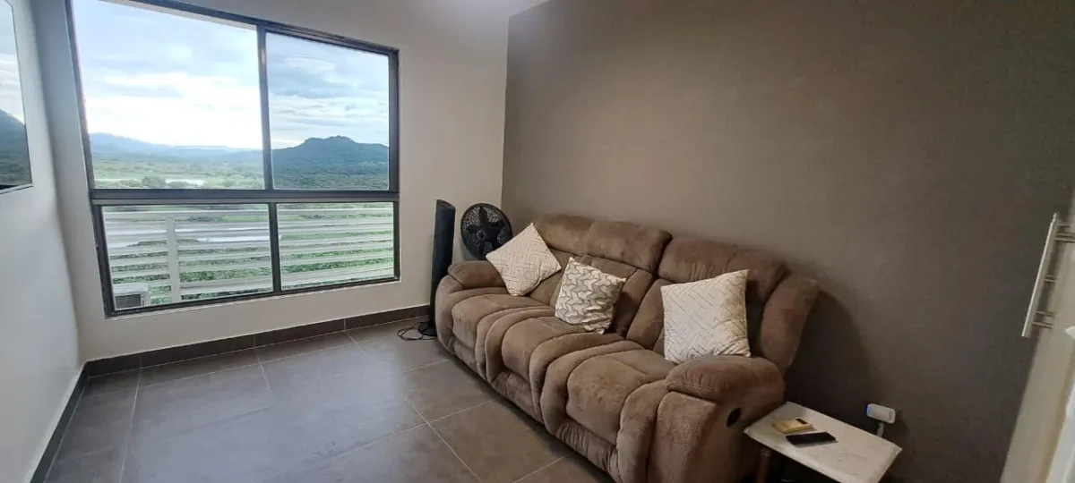 174 m² High-Floor Beachfront Condo at PH Biltmore