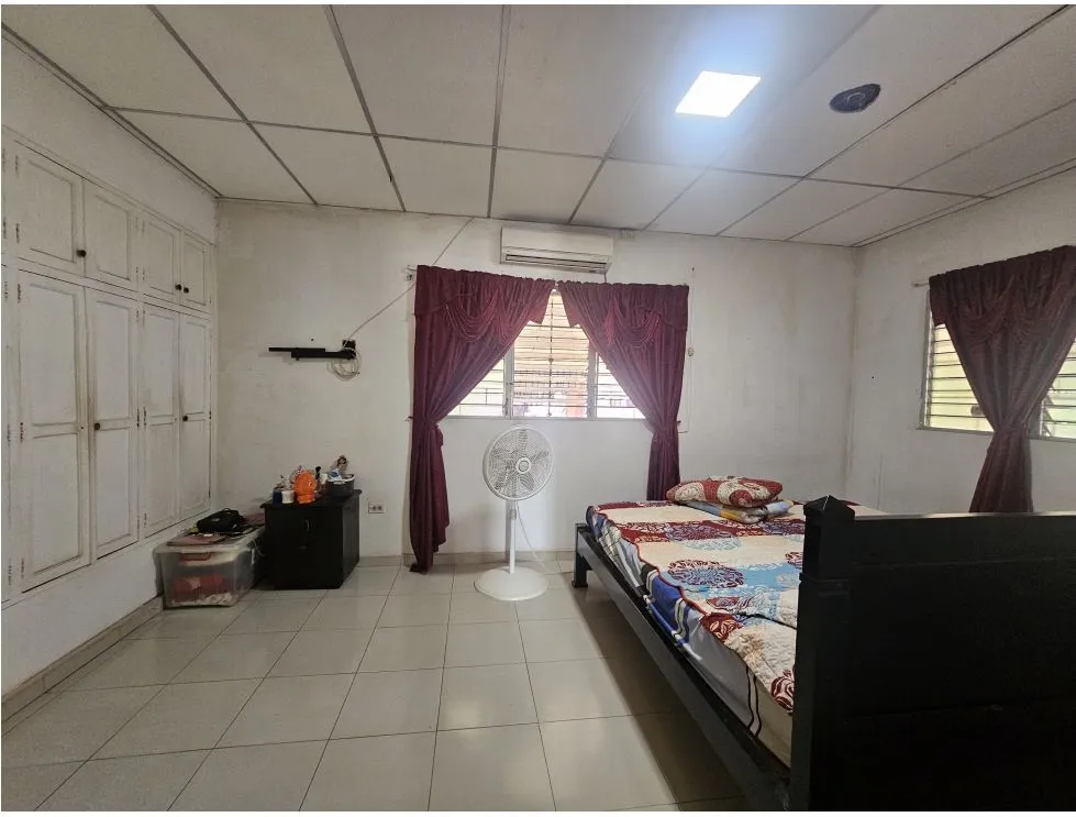 House for Sale in Chitré, Herrera. MB