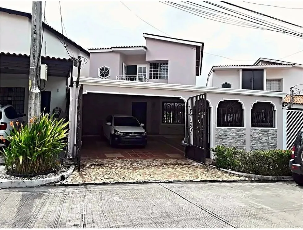 House Rental in Villas de Cerro Lindo, El Crisol. MY