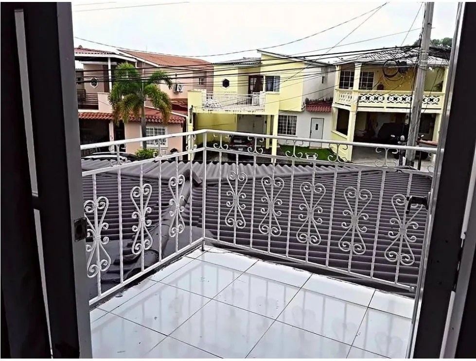 House Rental in Villas de Cerro Lindo, El Crisol. MY