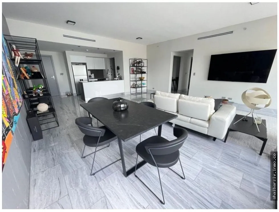 Beautiful Apartment for Sale in PH Nuovo Armani!