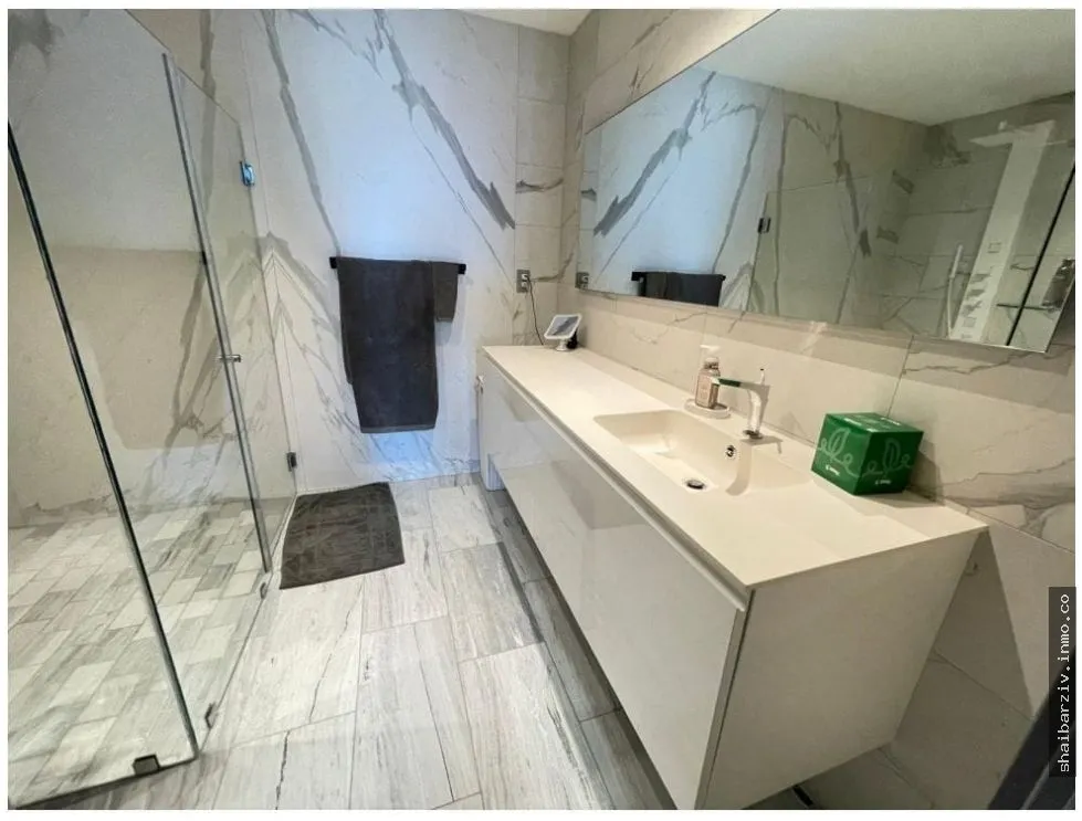 Beautiful Apartment for Sale in PH Nuovo Armani!