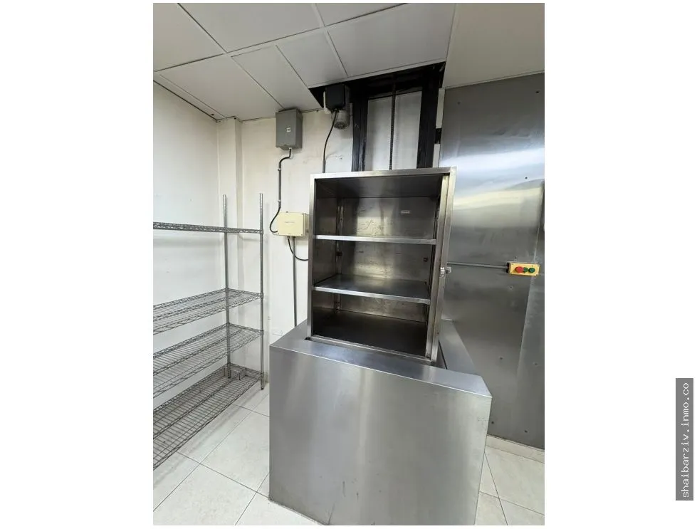 COMMERCIAL SPACE FOR RENT IN MIDTOWN PLAZA, SAN FRANCISCO