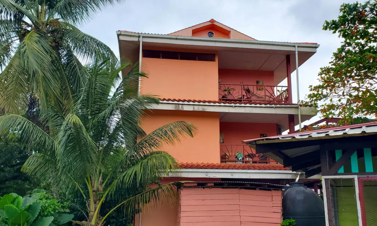 Cheerful Isla Colon Condo