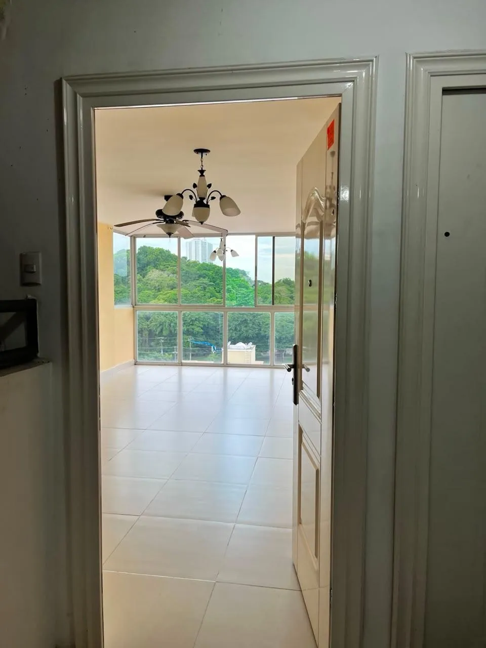 Bank selling apartment in PH Torre de Toscana.