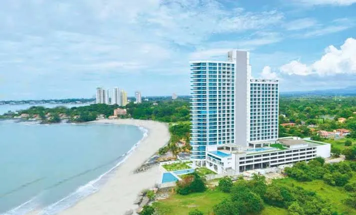 Unique Opportunity: Commercial Space at Royal Palm, Nueva Gorgona