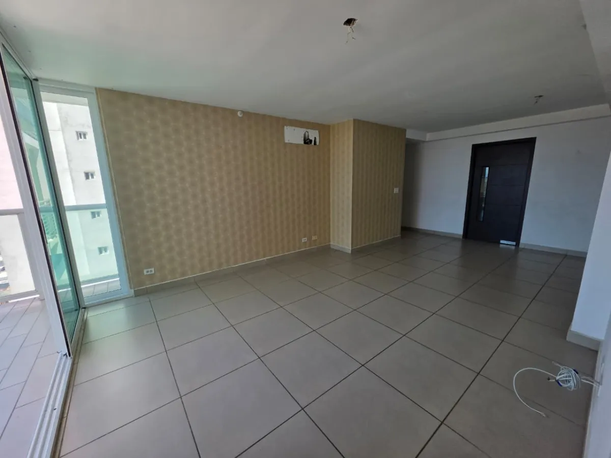 квартира в Condado del Rey на продажу