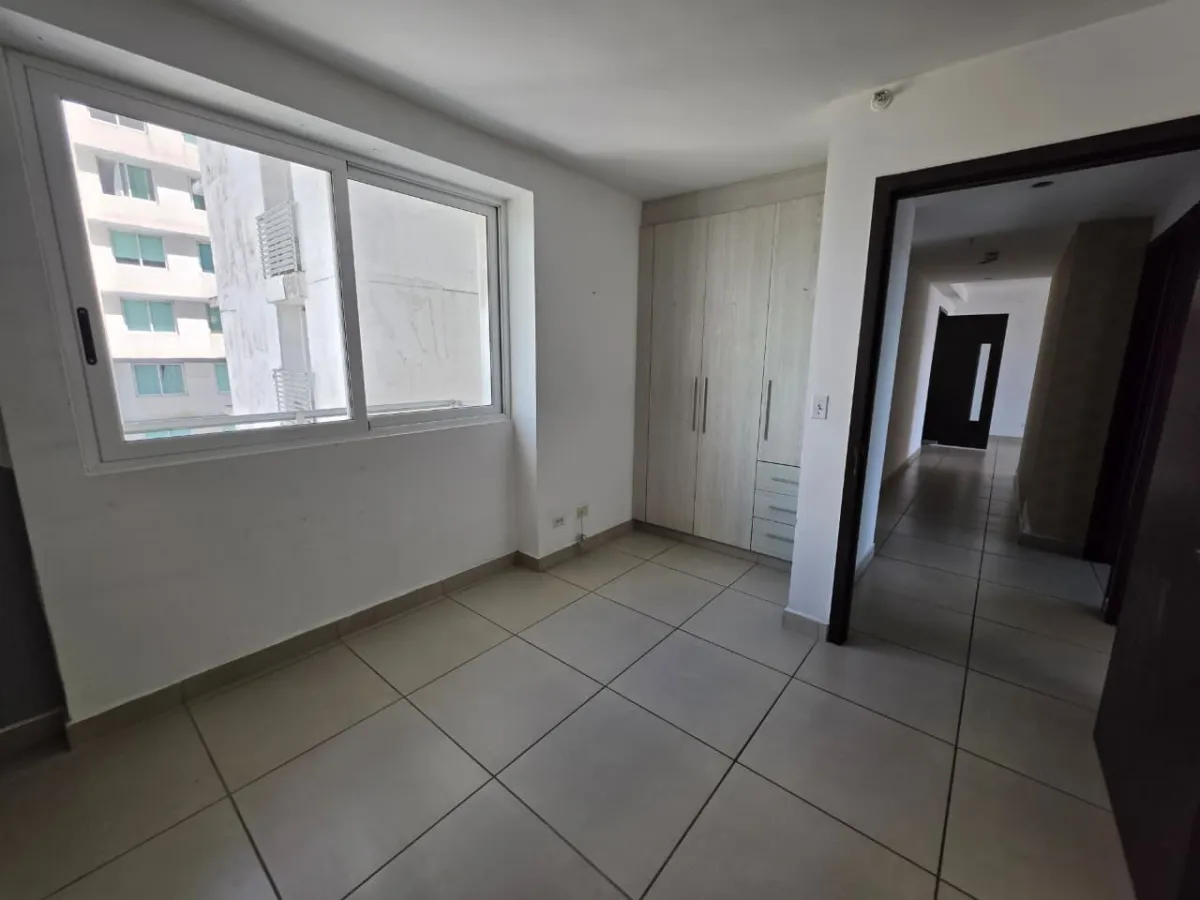 квартира в Condado del Rey на продажу