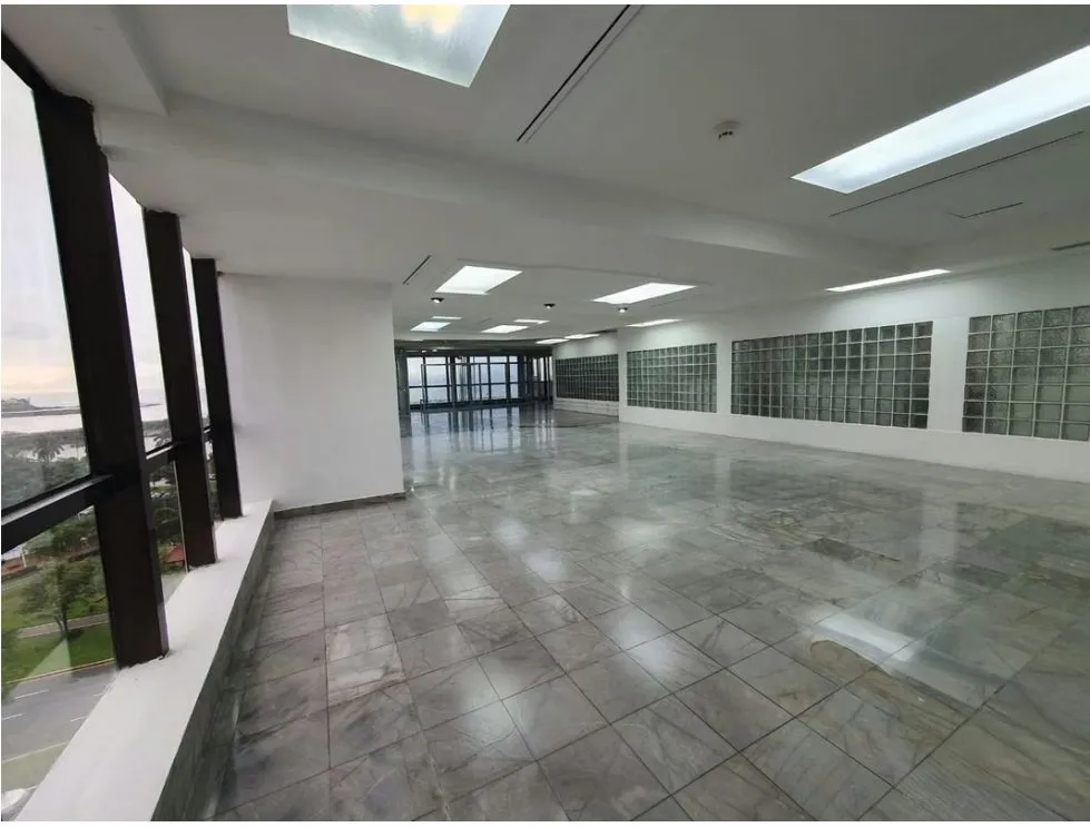 Office Rental in BAC Tower, Ave. Balboa. Panama City. EL