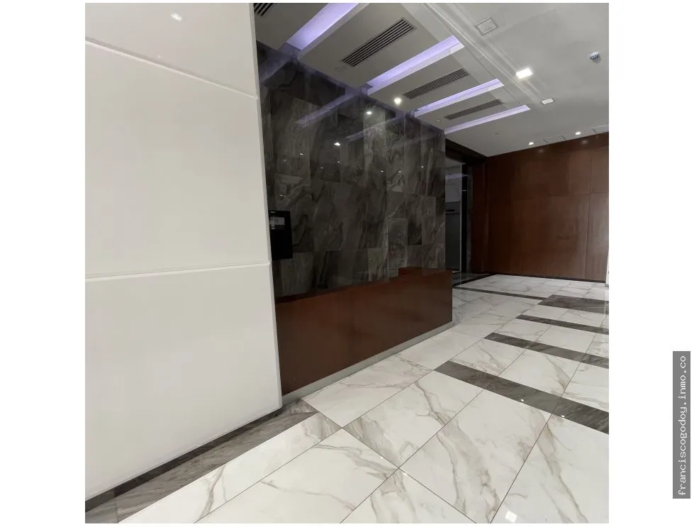 COMMERCIAL SPACE / OFFICES FOR SALE - VIA BRAZIL