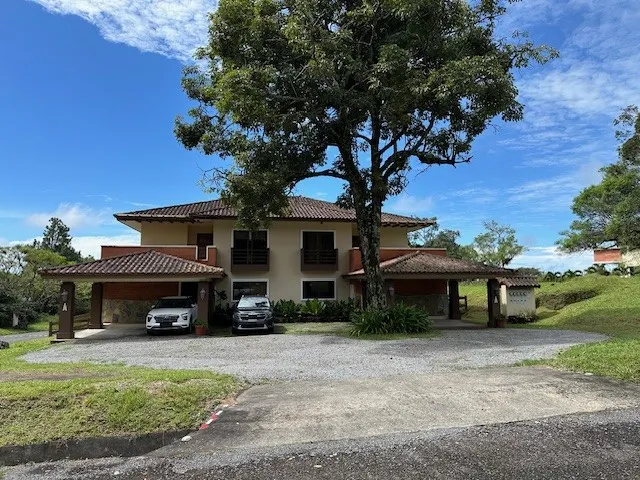 Beautiful Furnished Ground-Floor Estate-Style Home – Blue Sky, Boquete Country Club