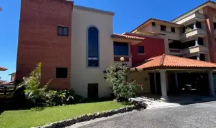 Furnished Home in Boquete Country Club – Mountain View (282 m²)