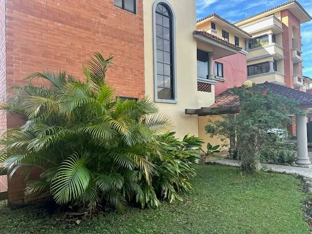 Furnished Home in Boquete Country Club – Mountain View (282 m²)